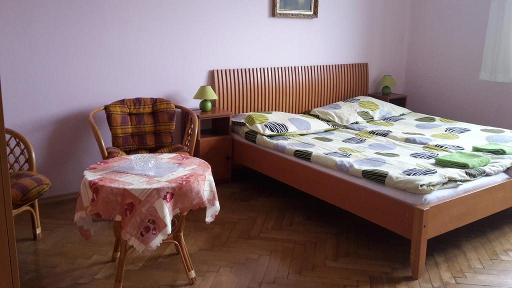 Na 15 Kopach Hotel Kolin Room photo